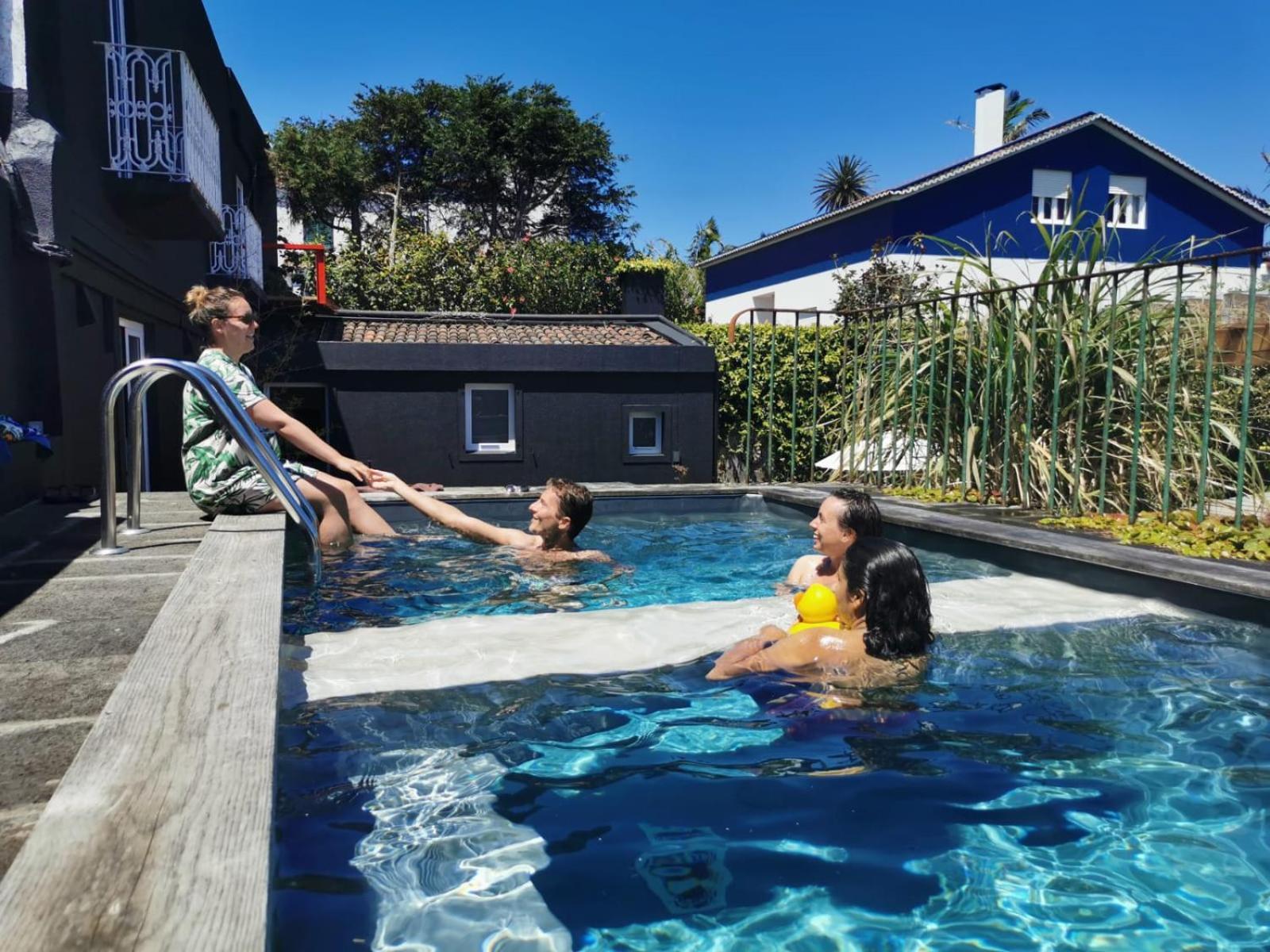 Out Of The Blue Hostel Ponta Delgada  Exterior photo